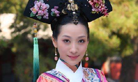 她是纳兰容若最爱的女子康熙皇长子的生母为了家族选择了帝王