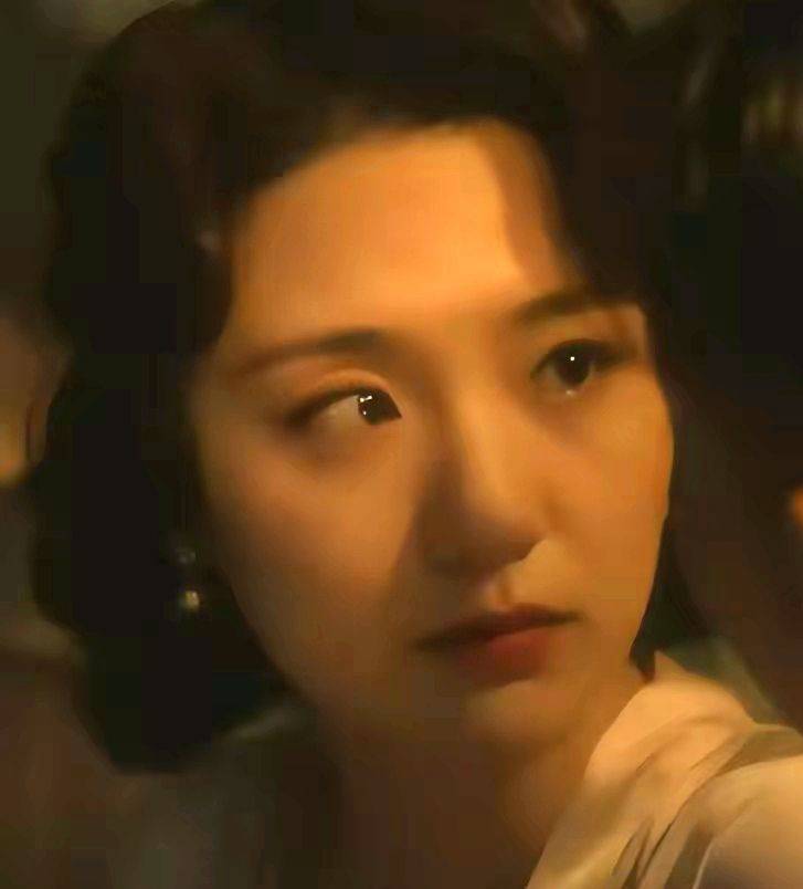 张伊君:魅力无限,演技不凡_表演_电视剧_角色