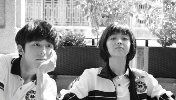 原创以家人之名三主演合体30岁谭松韵穿运动装像学生超显嫩