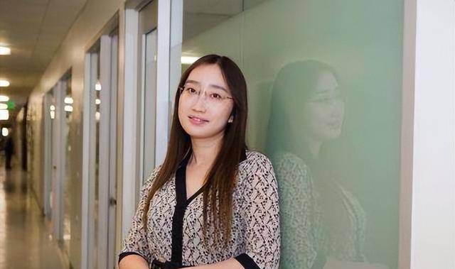 她是上海交大的女博士,靠4任丈夫实现升迁,被称为"科研妲己"_璐璐