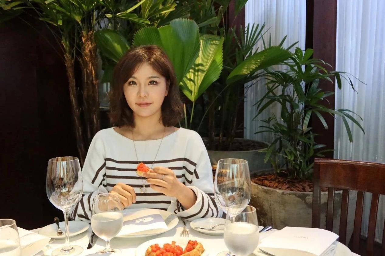 amanda李若雯与美食的浪漫邂逅