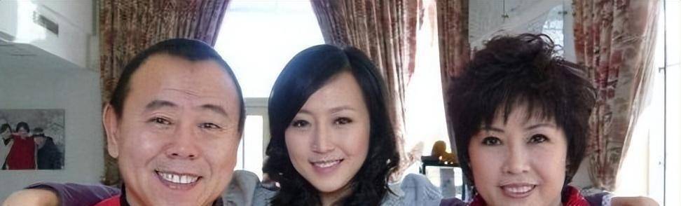 结婚三十八年,妻子被宠上天,如今花甲之年整容成功_杨云_梦想_潘阳