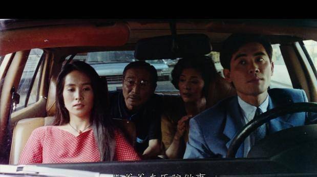 然后就是了解女方家里背景,伟同脱口而出说威威爸爸是个医生,妈妈是