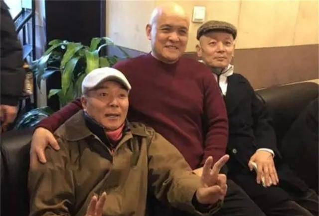 四料影帝谢园葬礼:享年61岁无子女送终,圈内众星纷纷悼念_葛优_梁天并