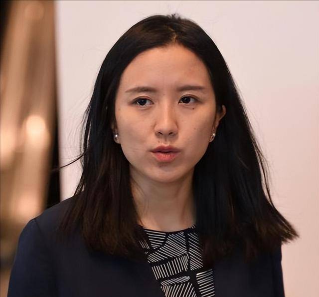 摩拜单车创始人胡玮炜套现15亿全身而退烂摊子留给美团王兴