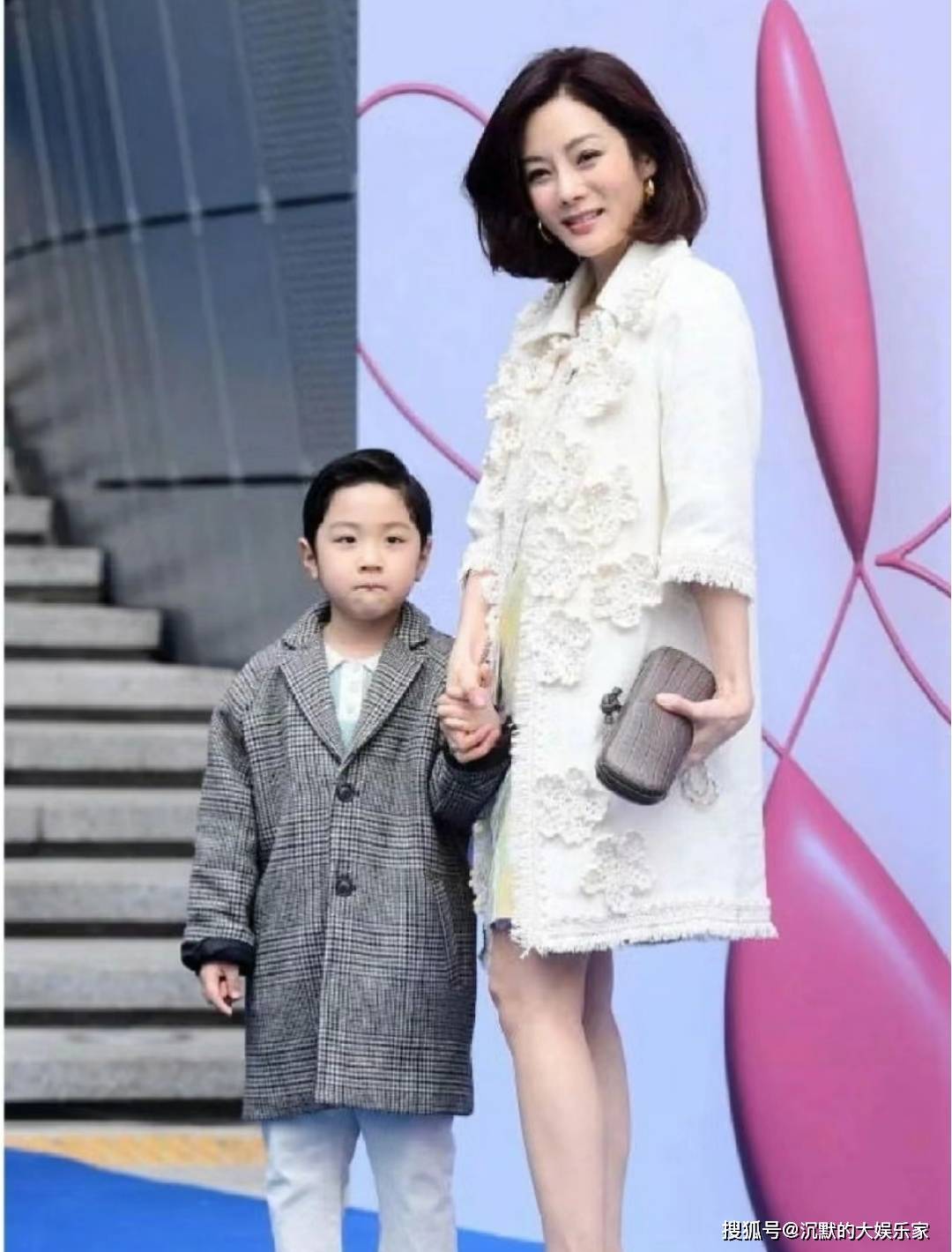 离婚3年,高梓淇终于见到6岁儿子"礼物"了_蔡琳_孩子_什么