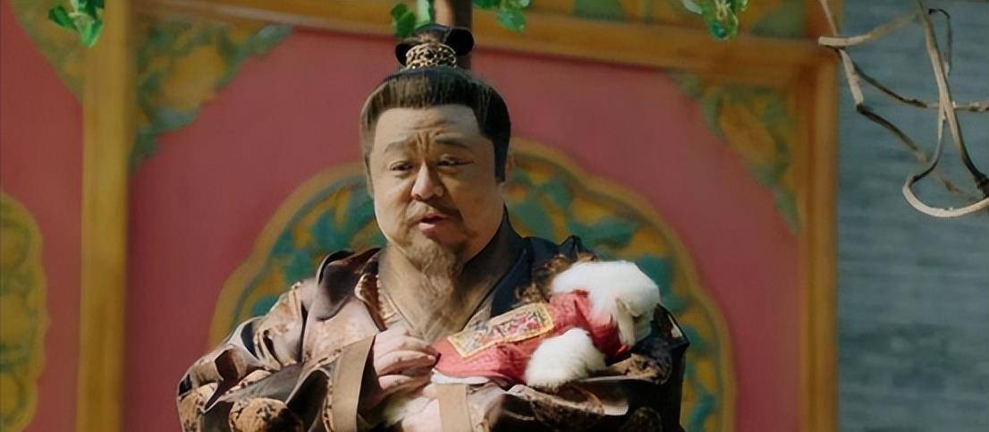 去检阅军队,但朱高炽本就因为肥胖的原因不爱行走,但面对皇祖父的命令