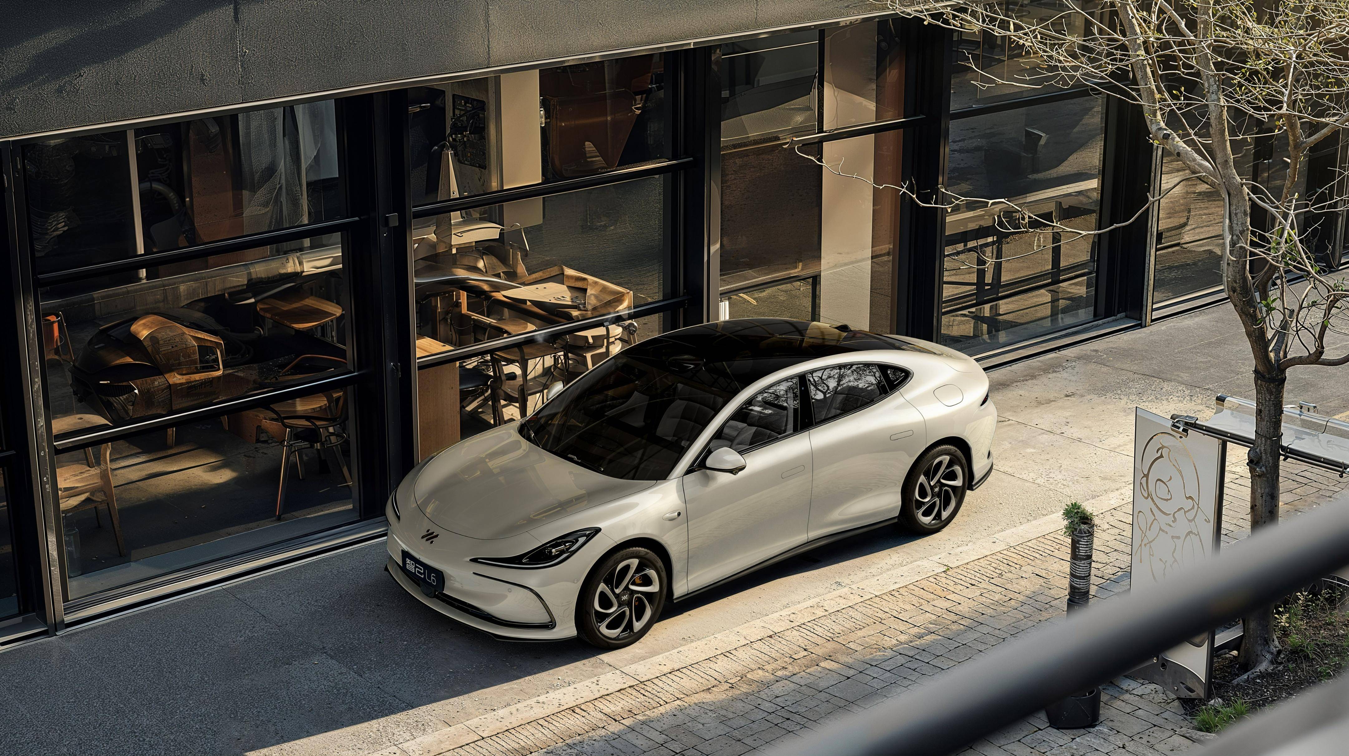 "超级智能轿车"智己l6正式发布,预售价格23万元~33万元_搜狐汽车_搜狐