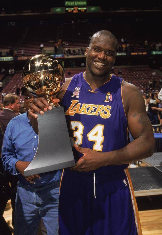 原创奥尼尔96年加盟湖人历经三年不进总决赛的考验