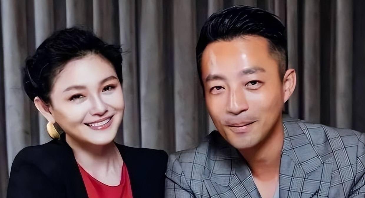 原创大s汪小菲北京豪宅抛售:大s整面墙的高跟鞋都还原封不动_装修_孩