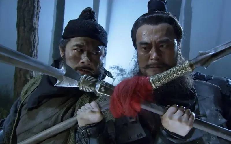 玉麒麟卢俊义:枪法快准狠,精通马术和弓箭,是一位全能型的武将