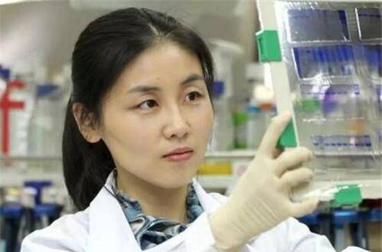 原创清华三大美女教授被学生誉为三朵金花不敢相信她们都快40岁了