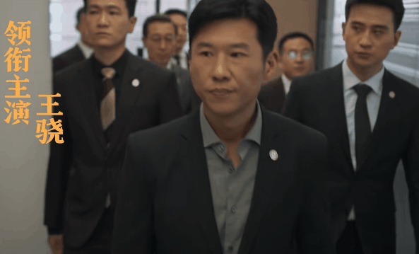 原创收手吧于和伟新剧中与30岁隆妮吻戏遭吐槽父女恋这碗饭你一定要吃