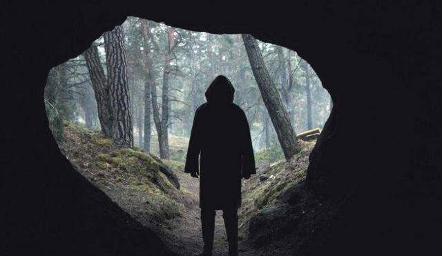 警方通缉了他40余年,被逮捕时,他在悠闲地喝着下午茶_洛文扎诺_黑手党