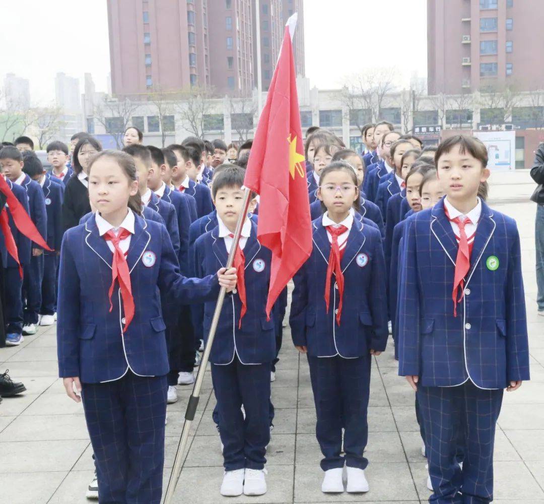 羊山外国语小学图片