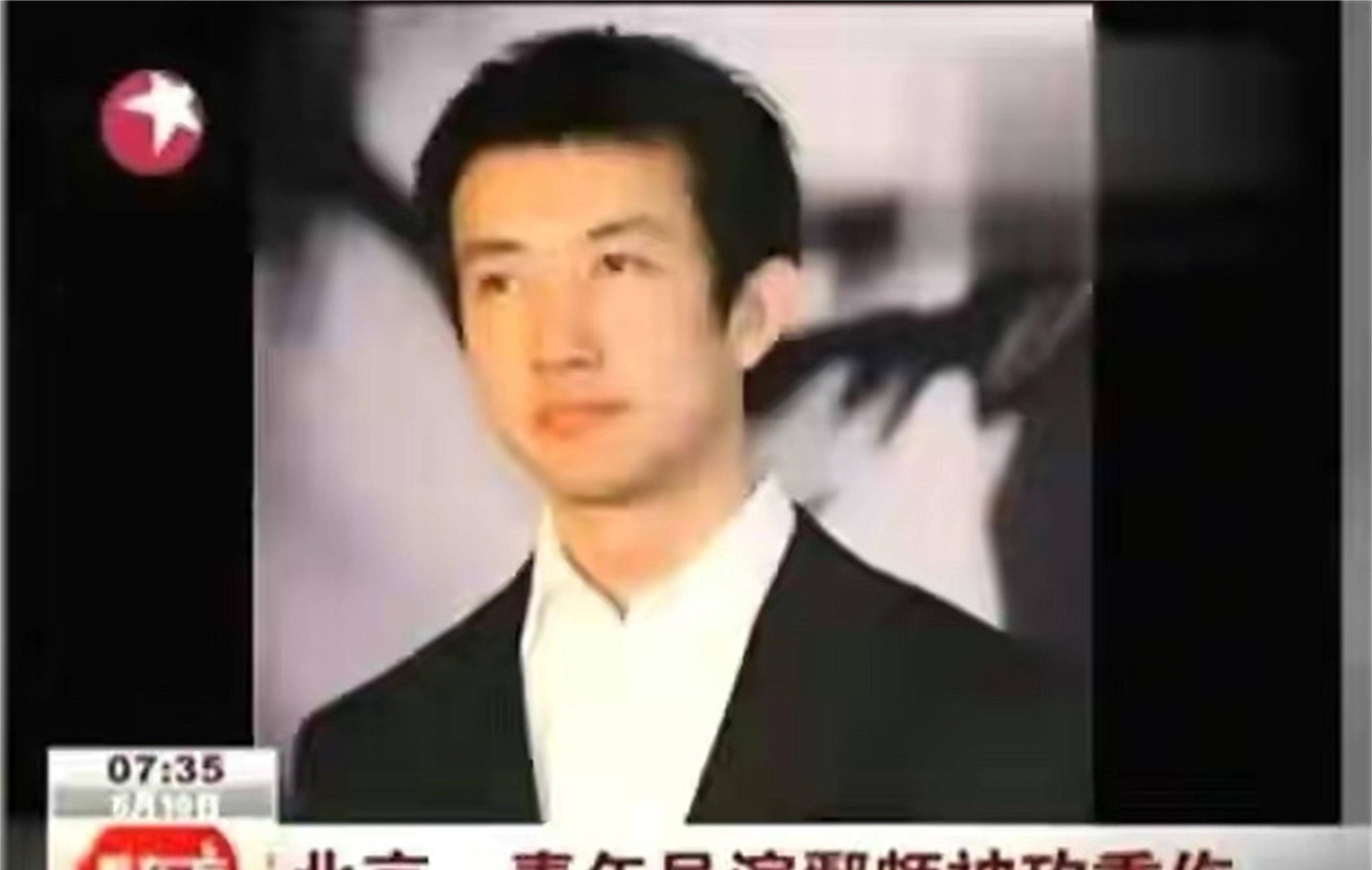 原创李小冉爱情前男友雇13人砍现男友最终花落5亿身家男闺蜜