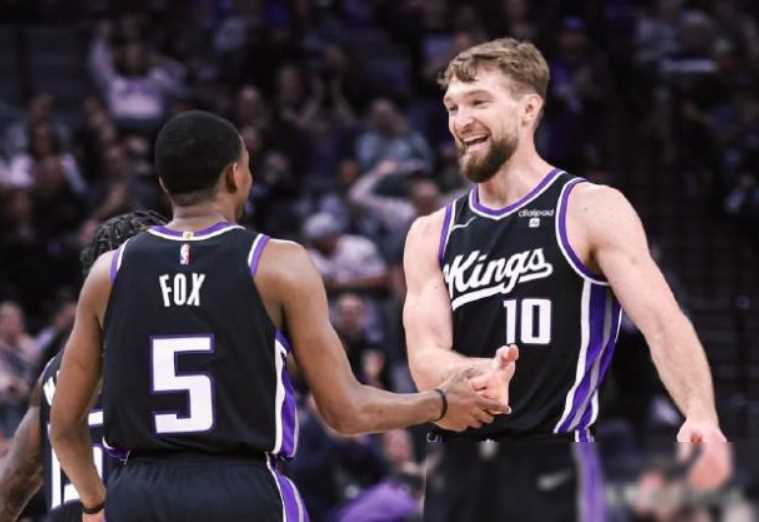 国王五虎狂砍79分39篮板,湖人成为最大赢家_凯尔特人队_比赛_福克斯