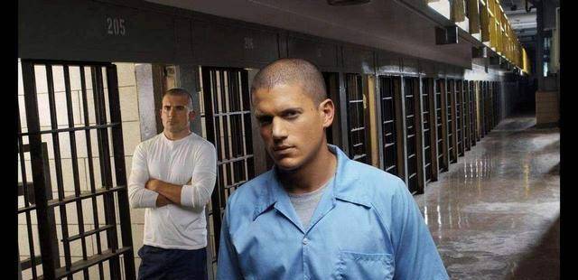 原创纪实美国囚犯造假头放床上迷惑警方成功越狱后音讯全无