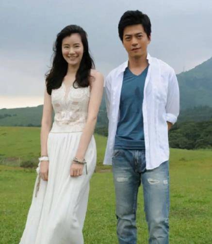 当然,如果李健说这句话的时候自己的妻子也是这样的态度那就再完美