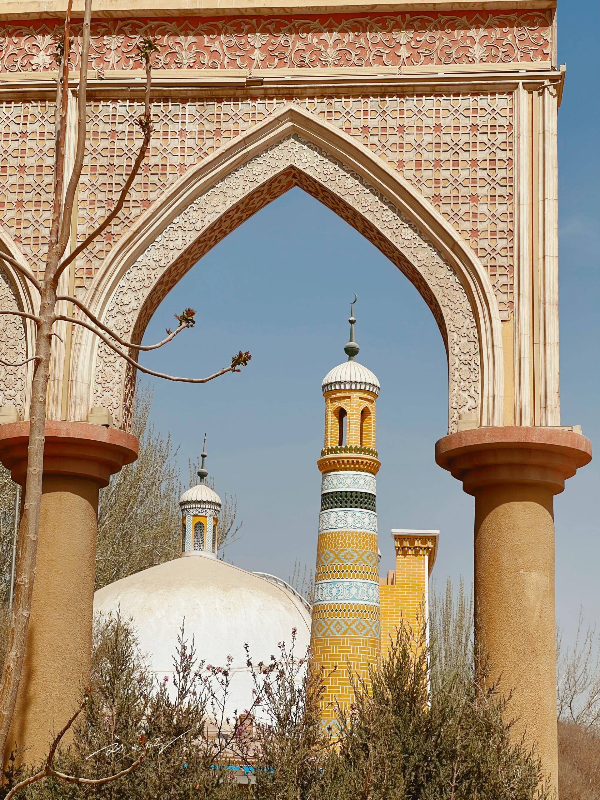 喀什古城作为新疆维吾尔自治区著名的5a级历史人文景区,将古城景区