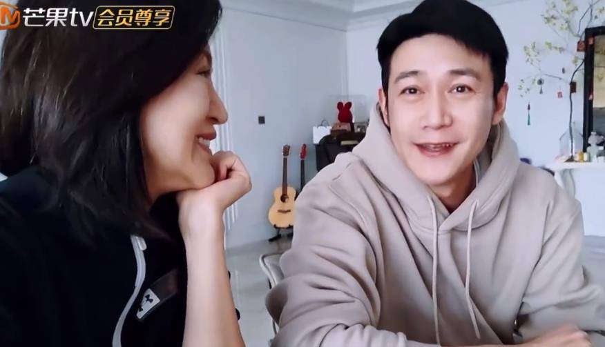 这下当老婆如他所矫情作一把的时候,陆毅就后悔了,连忙说:哎,你还是