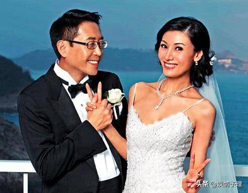 当初李嘉欣嫁给许晋亨时,明确提出自己不愿意生孩子.