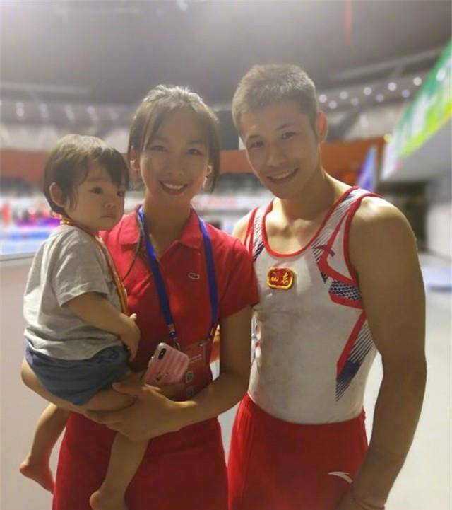 奥运冠军,曾被白富美倒追,如今身家过亿生活幸福_张成龙_赵紫嫣_邹凯