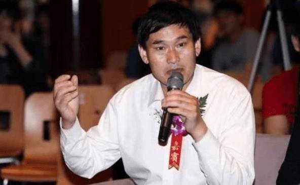 原创大衣哥的女儿终于嫁出去了小伙长得英俊潇洒而且是个文化人