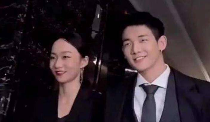 正是因为前后反差太大了,与平时的贝勒爷极为不符,所以大家纷纷调侃道
