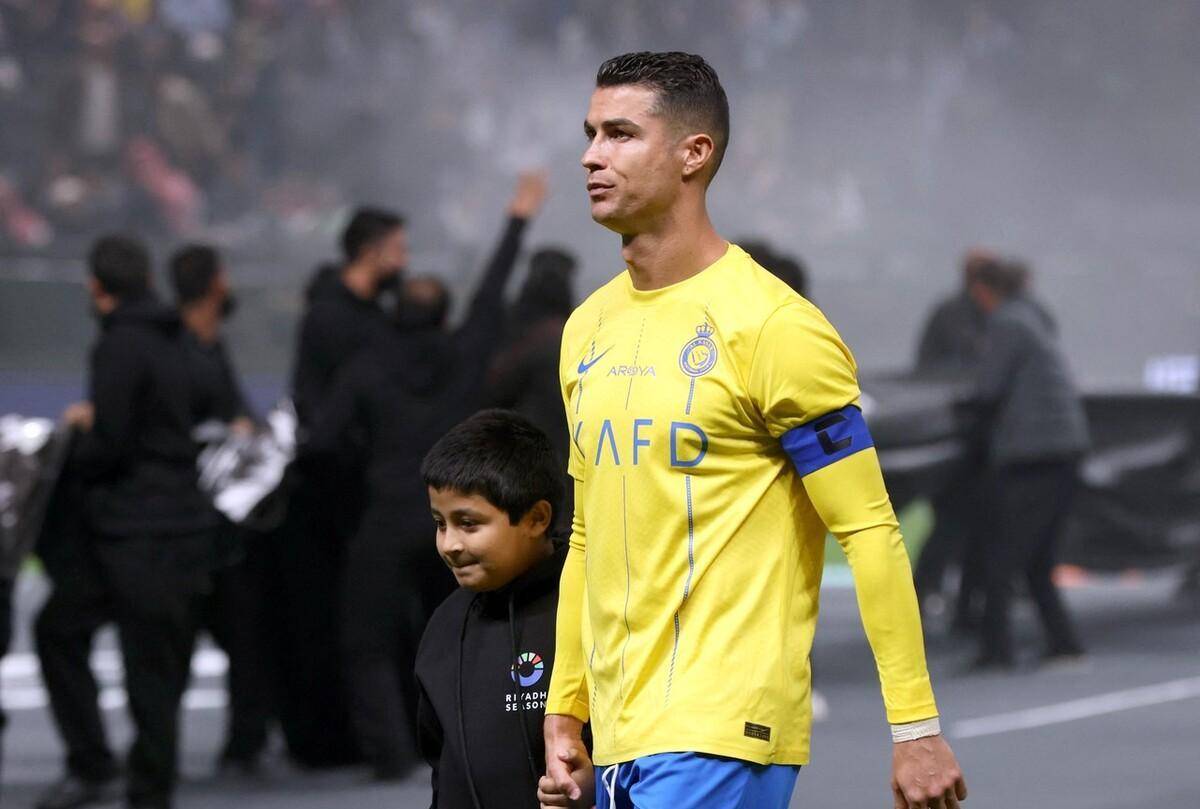 一个动作就上热搜关于c罗的争议行为从来都不缺少恶意的解读