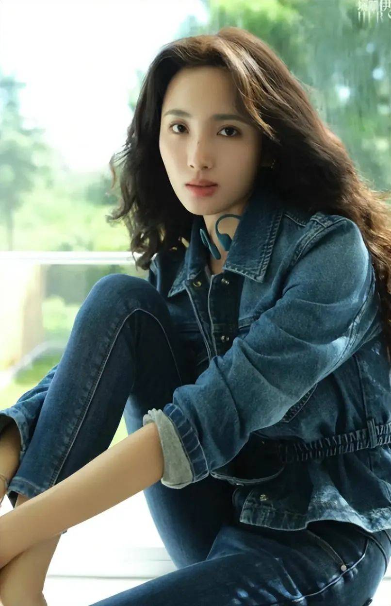 内衣大咖从女神江依琳到人间腿精太吸睛谁看了都想娶她