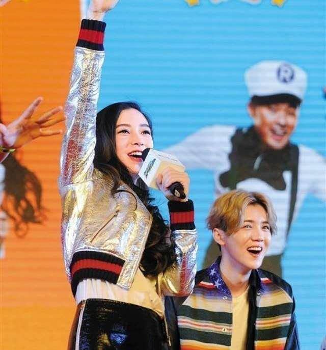 原创王牌对王牌baby画鹿晗侧颜画工了得栩栩如生关晓彤看后脸都红了