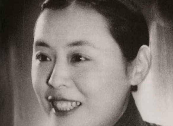 原创徐志摩写给张幼仪唯一的一首诗在离婚后送她在诗差点笑出声来