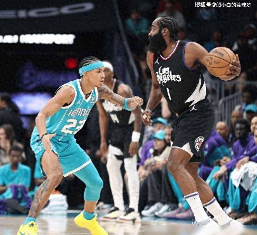 原创哈登3次出手快船仍赢球乔治418嘟嘴庆祝小卡234吐