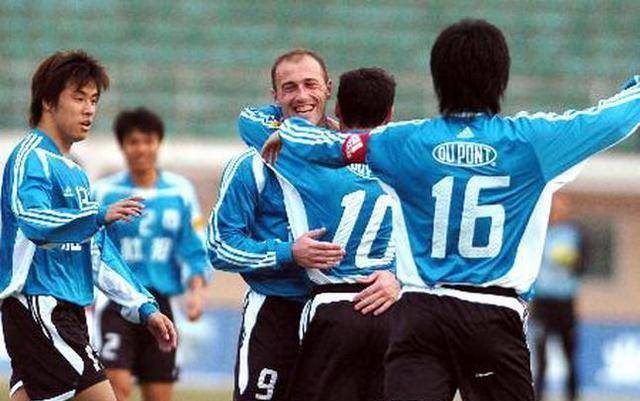 2005年老扬帽子戏法实德4比2辽足开局两连胜_维奇_邹捷_球员
