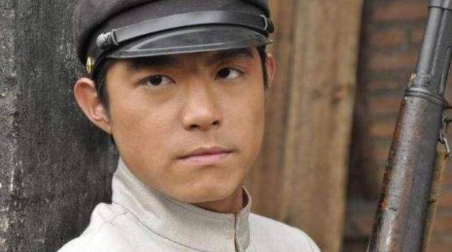 那年,她才14岁,虽是包办婚姻,但林觉民和陈意映婚后的感情是极好的