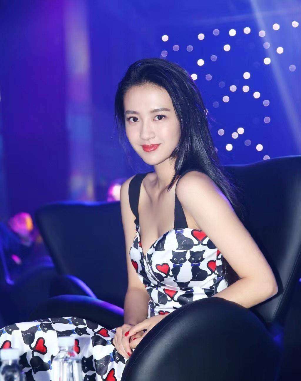 长相似女版相柳开挂人生资源好到爆承欢记二搭杨紫火出圈