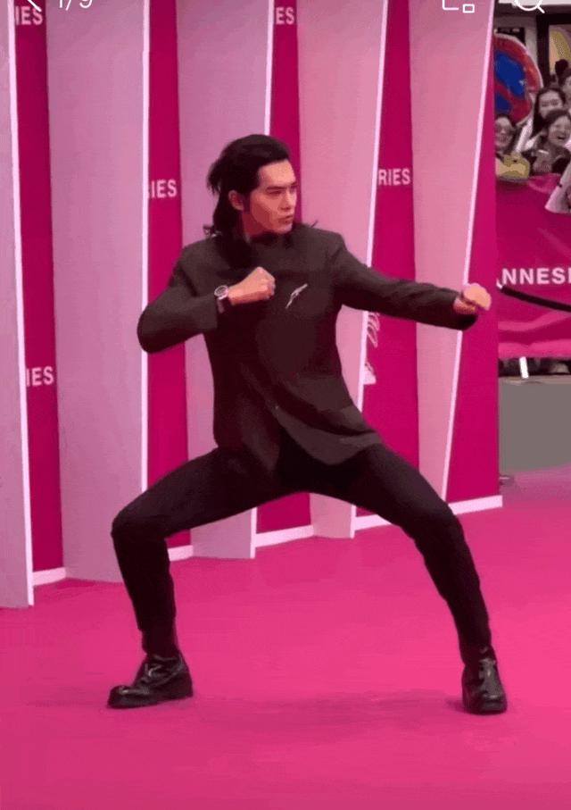 丛丛执导,实力派演员马伊琾,周依然和于适领衔主演,更有大鹏亲自监制