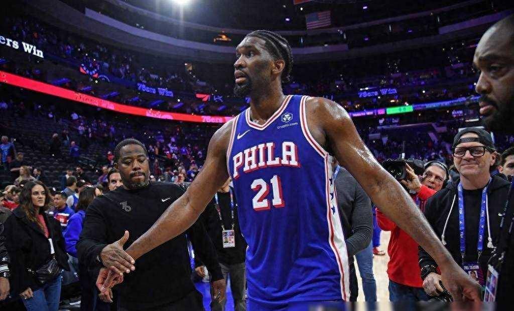 原创恩比德复出首战力挽狂澜76人重拾霸主地位无人胆寒