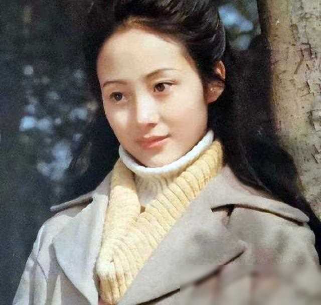 "最美西施"董智芝 近照曝光 如今62岁相貌变化大 帅气丈夫