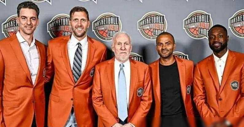 因此,我认为卡特完全有资格入选nba名人堂.