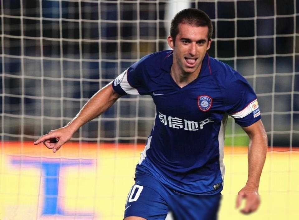 真相揭开!中超金靴外援诈伤并离境事件_李铁_比赛_国足