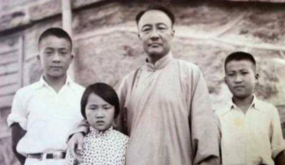 后来妻子嫁给好友,还为他生十个孩子_李烈钧_龚永_华世琦