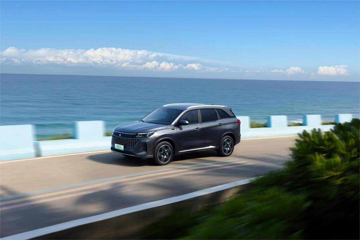 98万起中型插混suv,纯电续航100km!_搜狐汽车_搜狐网