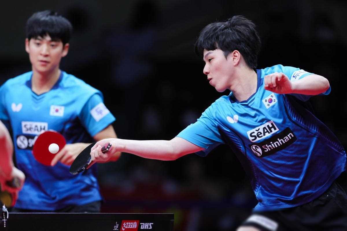 黄镇廷闯入四强,早田希娜劲敌退赛_选手_比赛_加藤