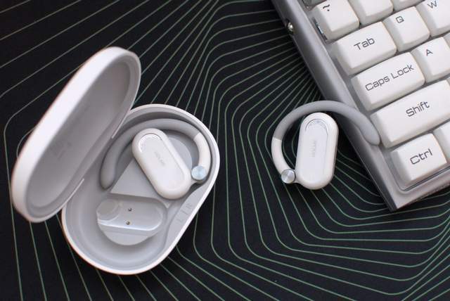 蓝牙5.4革新!虹觅HOLME Fit2开放式耳机,一机双享新体验