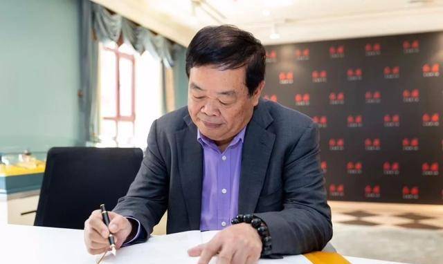 原创玻璃大王曹德旺我今天的成就从未动用过哥哥任何政治资源