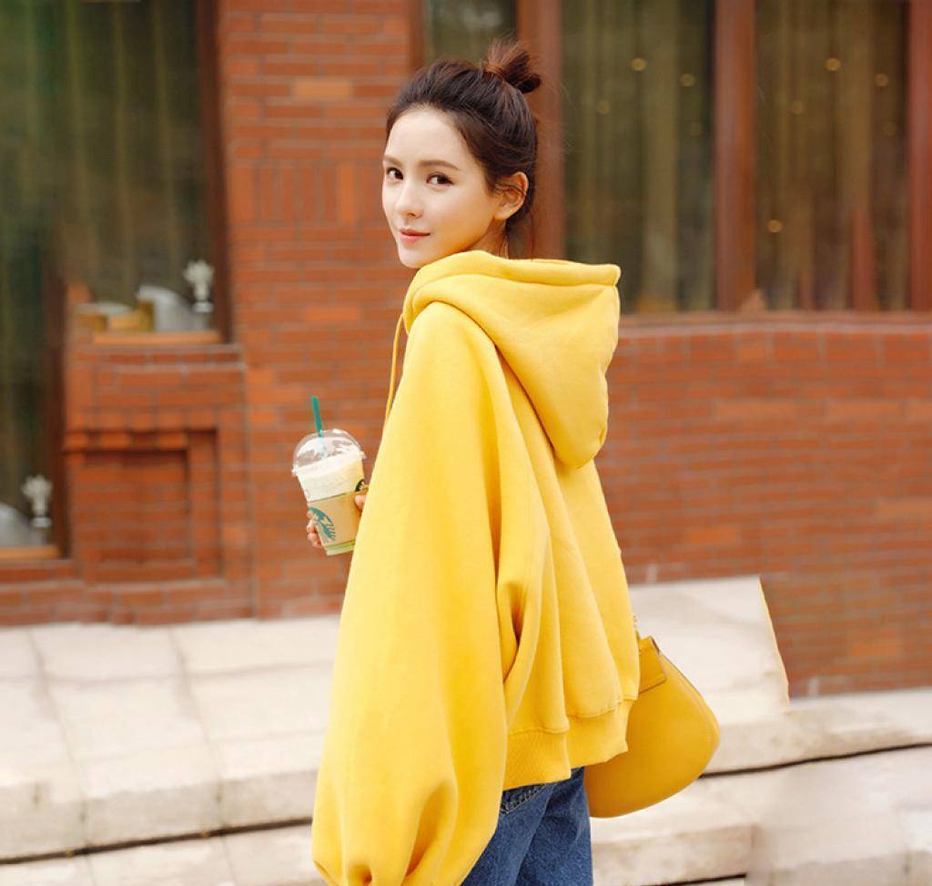 原创张予曦分手后晒照看到她腿的那一刻是在下输了