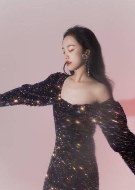 原创有种整容叫青你2学员撞脸阿沁看到跳舞照不敢信自己的眼