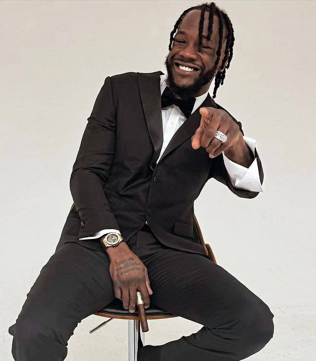 张志磊目前隶属于沃伦阵营,而赫恩希望维尔德能以自由拳手身份参与